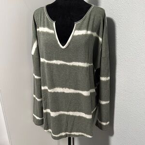 First Love Striped V-Neck Long Sleeve Top